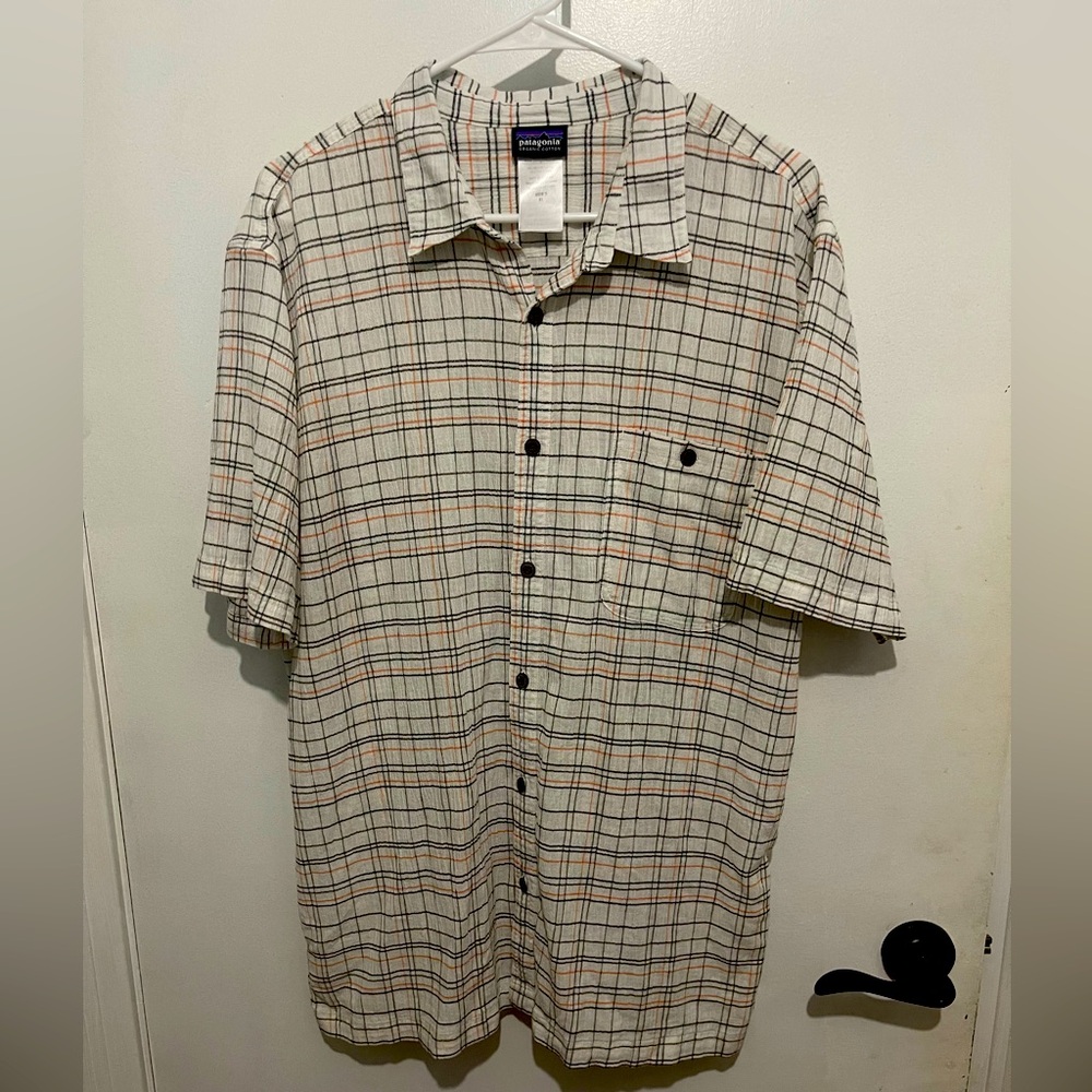 Patagonia off white puckered organic cotton  plaid Button Down XL shirt